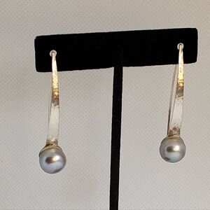 Vtg. Dangled Cultured Gray Pearl Earrings
